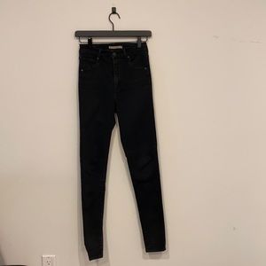 Levi Black Jeans